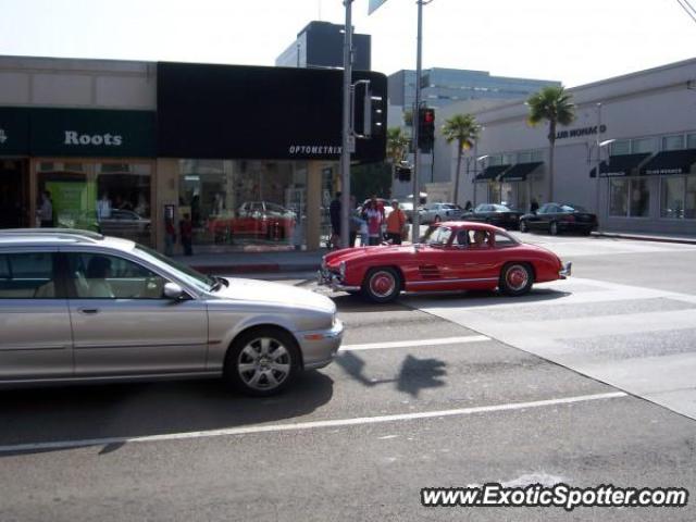 Mercedes 300SL spotted in Beverly Hills, California