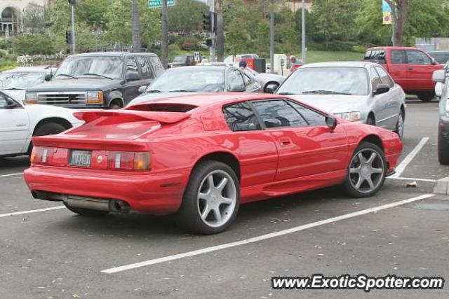 Lotus Esprit spotted in Calabasas, California