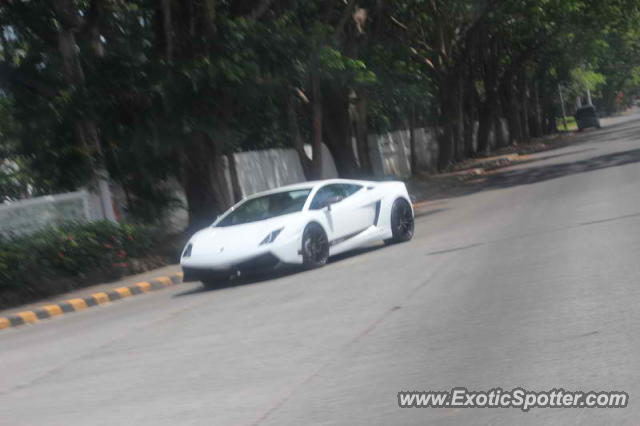 Lamborghini Gallardo spotted in Tagaytay, Philippines