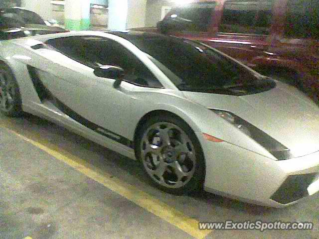 Lamborghini Gallardo spotted in Manila, Philippines