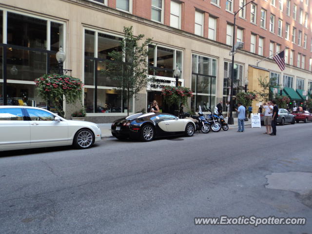 Bugatti Veyron spotted in Chicago, Illinois