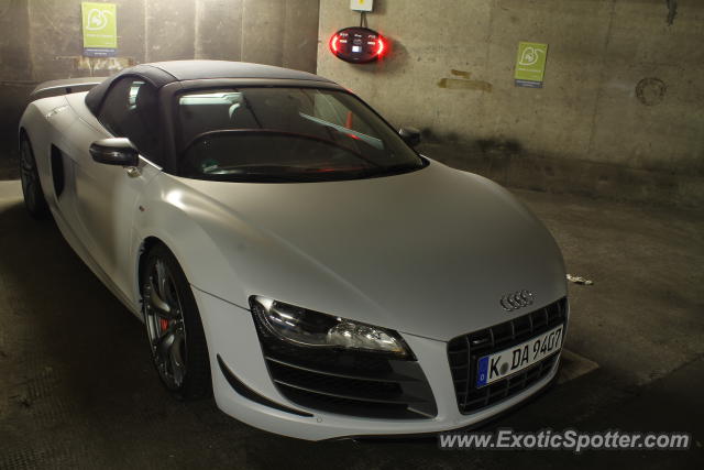 Audi R8 spotted in London, United Kingdom