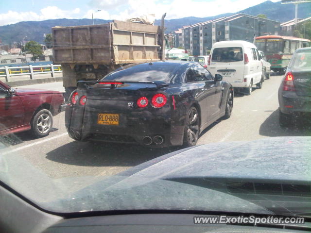 Nissan Skyline spotted in Bogota, Colombia