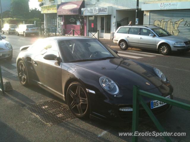 Porsche 911 Turbo spotted in Roissy En Brie, France