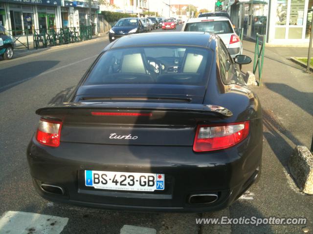 Porsche 911 Turbo spotted in Roissy En Brie, France