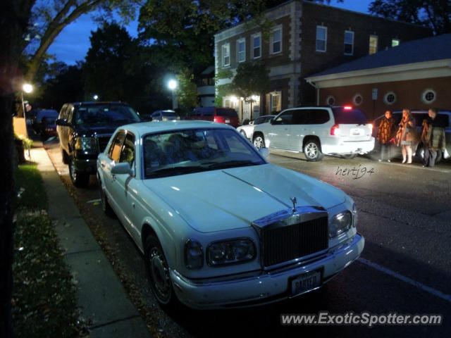 Rolls Royce Silver Seraph spotted in Lake Forest, Illinois