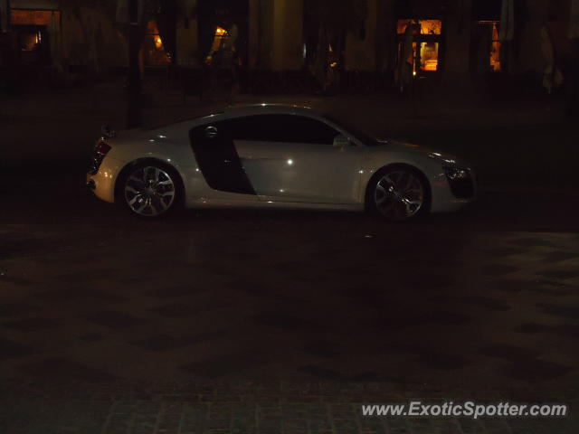 Audi R8 spotted in Dubai, United Arab Emirates