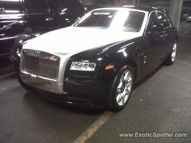 Rolls Royce Ghost spotted in Orlando, Florida