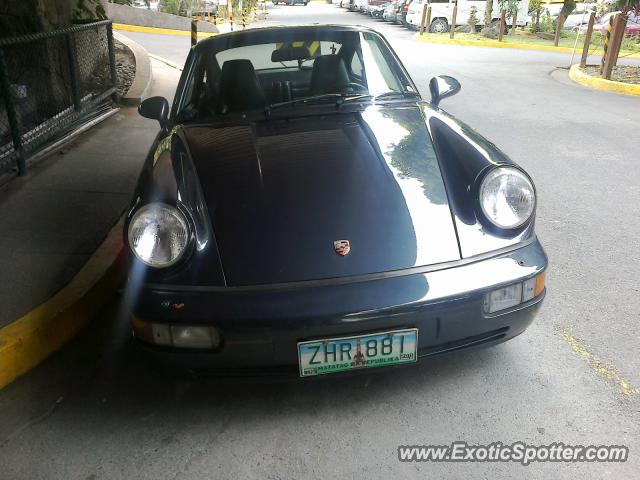 Porsche 911 spotted in Quezon City, Philippines