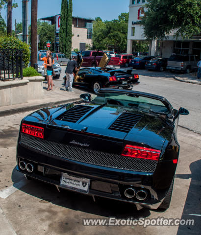 Lamborghini Gallardo spotted in Houston, Texas