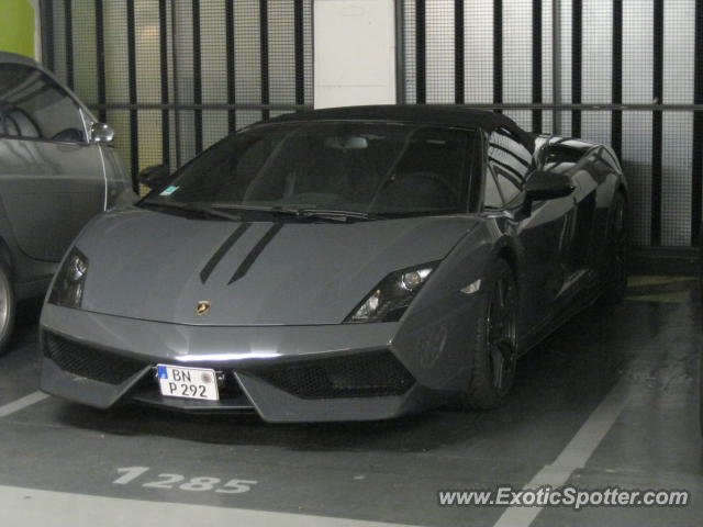 Lamborghini Gallardo spotted in Paris, France