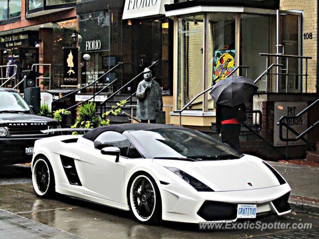 Lamborghini Gallardo spotted in Toronto, Canada