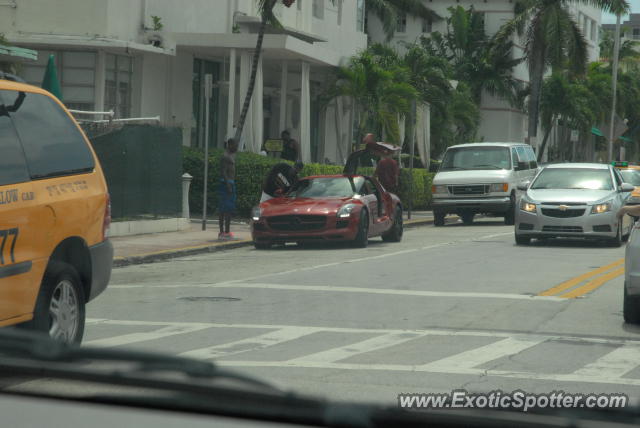 Mercedes SLS AMG spotted in South Beach, Florida