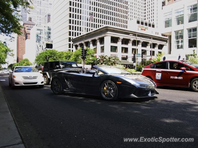 Lamborghini Gallardo spotted in Chicago, Illinois