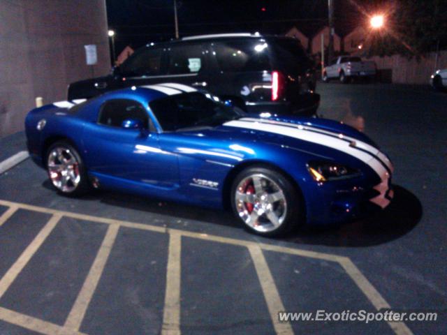 Dodge Viper spotted in Evansville, Indiana