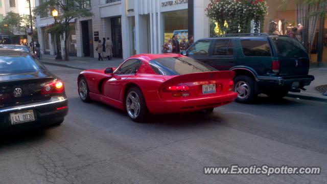 Dodge Viper spotted in Chicago, Illinois