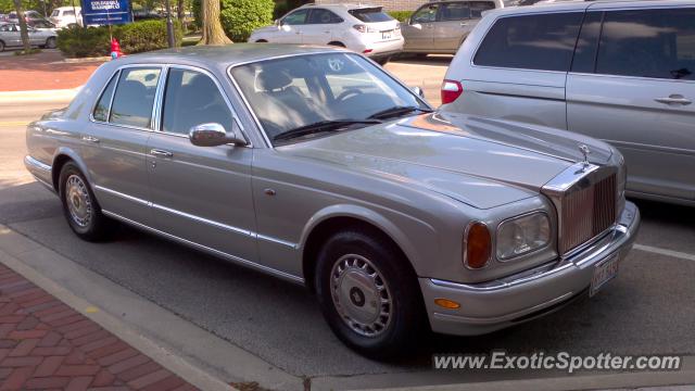 Rolls Royce Silver Seraph spotted in Glencoe, Illinois