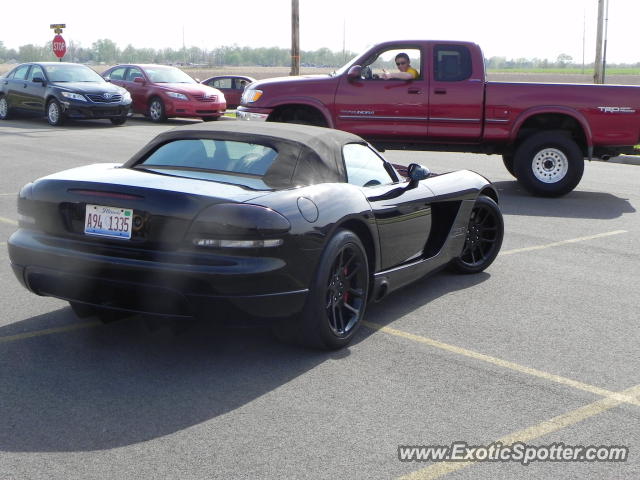 Dodge Viper spotted in Tilton, Illinois