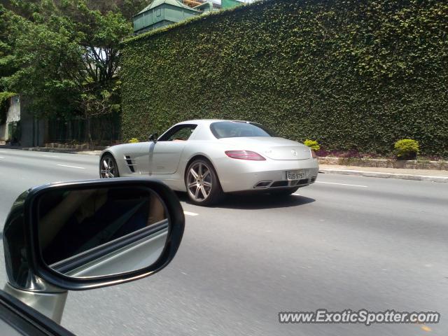 Mercedes SLS AMG spotted in São Paulo, Brazil