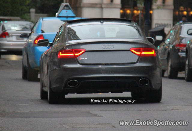 Audi R8 spotted in Toronto, Canada