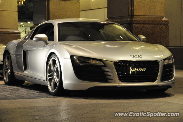 Audi R8 spotted in KLCC Twin Tower, Malaysia