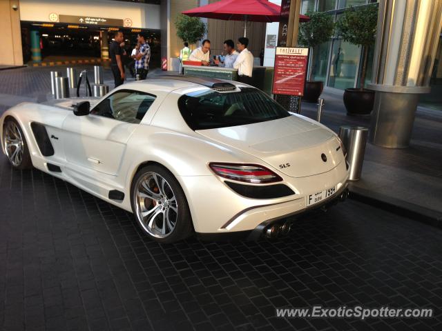 Mercedes SLS AMG spotted in Dubai, United Arab Emirates