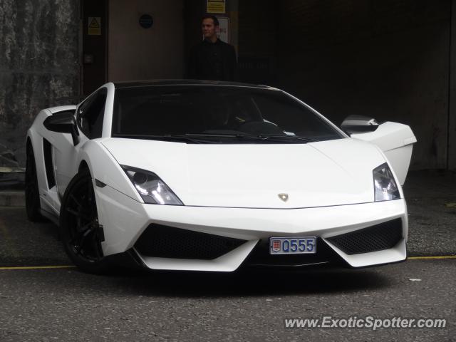 Lamborghini Gallardo spotted in London, United Kingdom