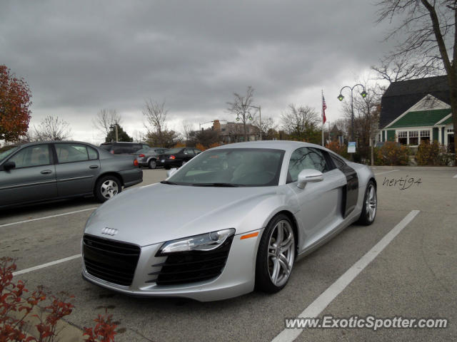 Audi R8 spotted in Lake Forest, Illinois