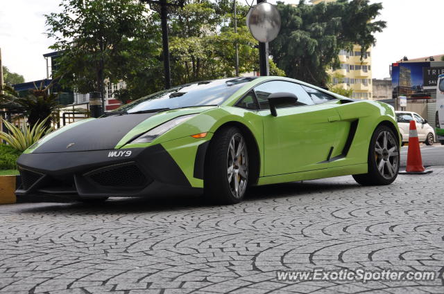 Lamborghini Gallardo spotted in Bukit Bintang KL, Malaysia