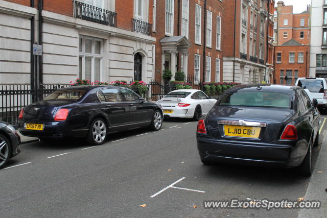 Porsche 911 GT3 spotted in London, United Kingdom