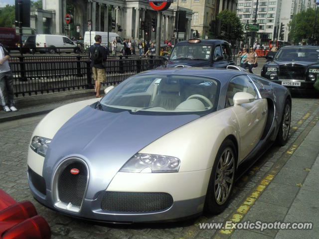 Bugatti Veyron spotted in London, United Kingdom