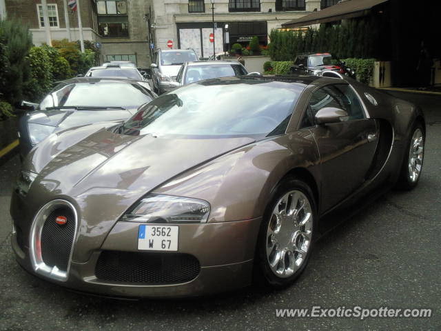 Bugatti Veyron spotted in London, United Kingdom