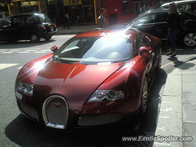 Bugatti Veyron spotted in London, United Kingdom