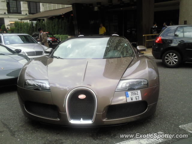 Bugatti Veyron spotted in London, United Kingdom