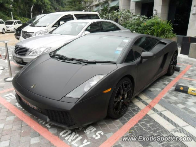 Lamborghini Gallardo spotted in Sentosa, Singapore