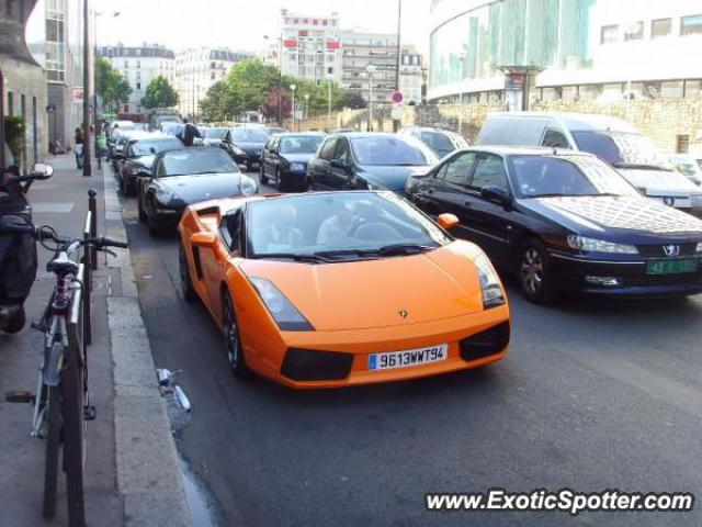 Lamborghini Gallardo spotted in Paris, France