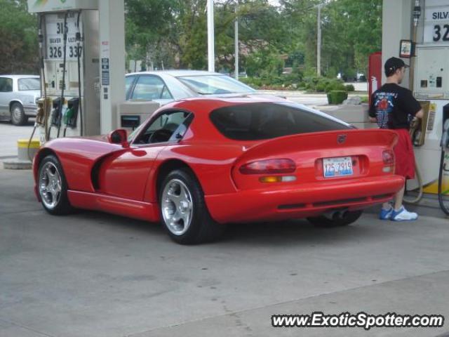 Dodge Viper spotted in Hinsdale, Illinois