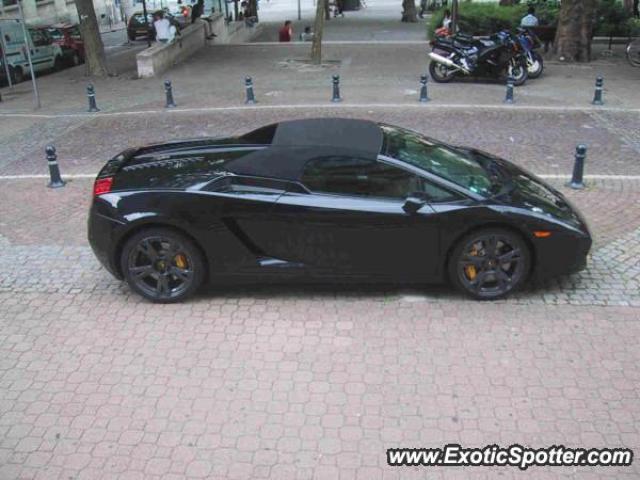 Lamborghini Gallardo spotted in Nancy, France