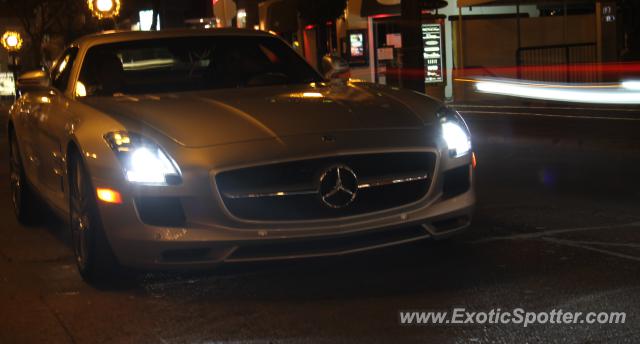 Mercedes SLS AMG spotted in Toronto, Canada