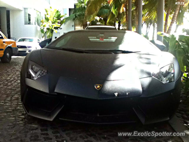 Lamborghini Aventador spotted in Miami Beach, Florida