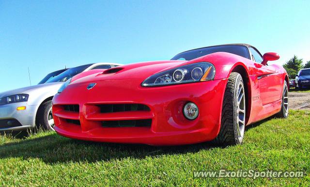 Dodge Viper spotted in Chanhassen, Minnesota