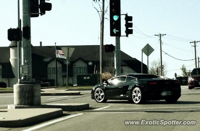 Lamborghini Gallardo spotted in St. Louis, Missouri