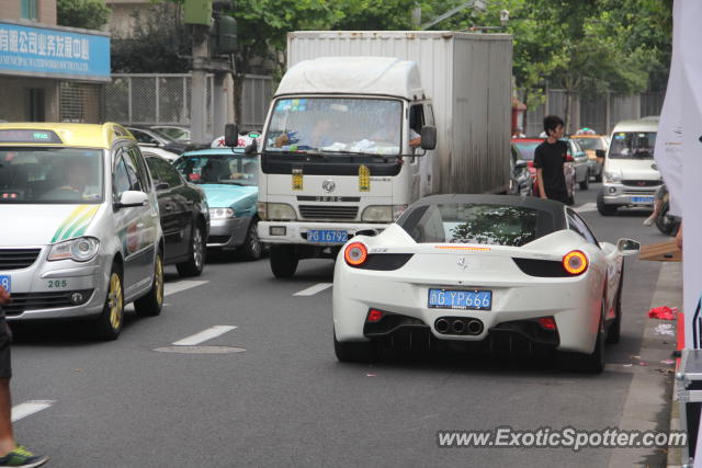 Ferrari 458 Italia spotted in Shanghai, China