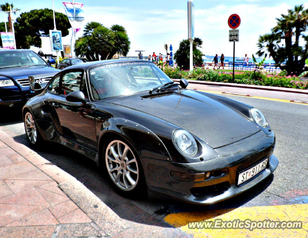 Porsche 911 Turbo spotted in Cannes, France
