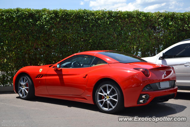 Ferrari California spotted in Brasília, Brazil