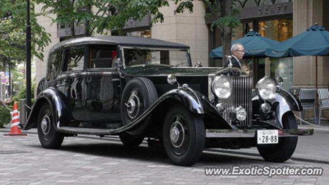 Rolls Royce Phantom spotted in Tokyo, Japan