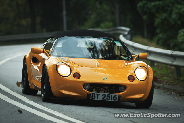 Lotus Elise spotted in Hong Kong, China