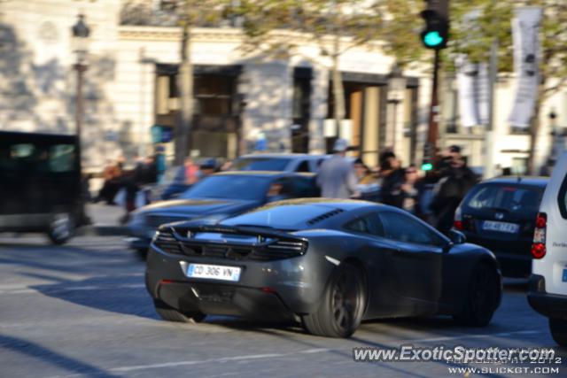 Mclaren MP4-12C spotted in Paris, France