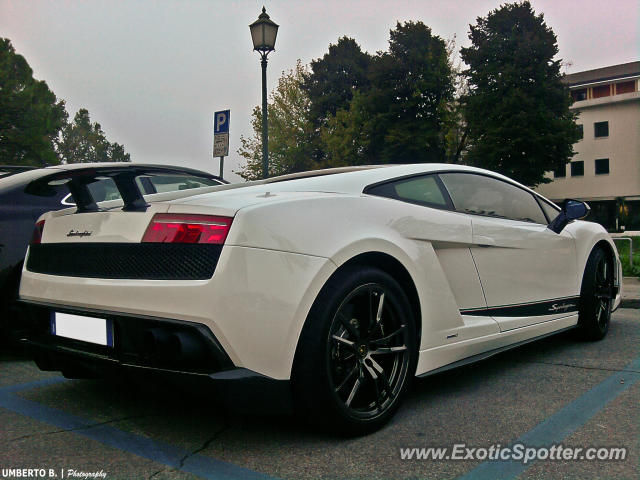 Lamborghini Gallardo spotted in Oderzo, Italy