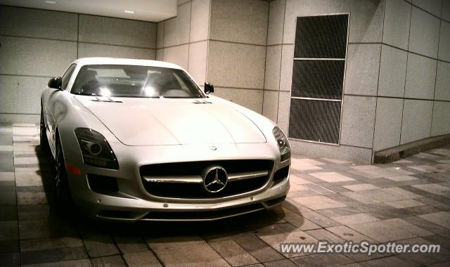 Mercedes SLS AMG spotted in Toronto, Ontario, Canada